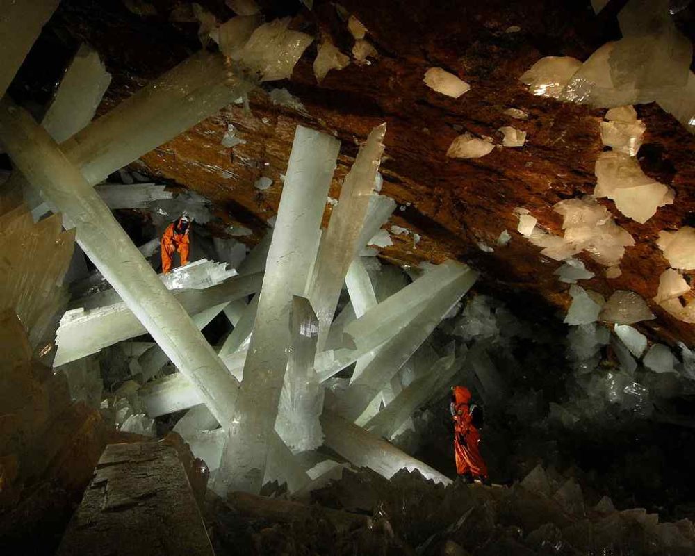 Caves Of The Crystals