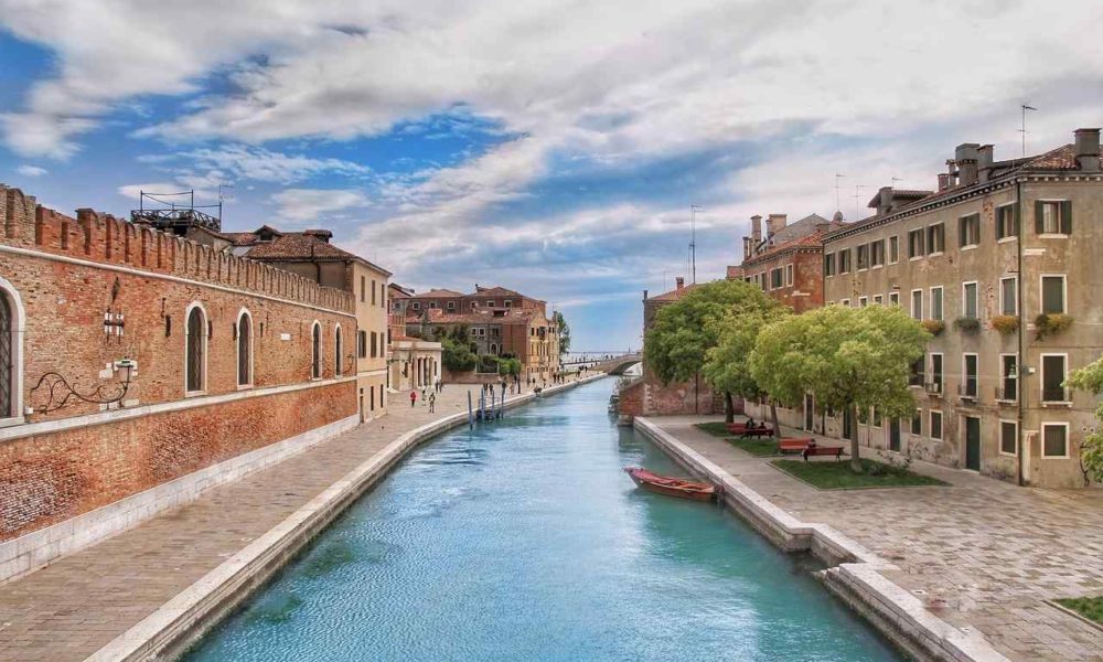 Top 10 Most Beautiful Canal Cities In The World