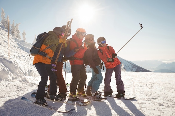 Ski Enthusiasts