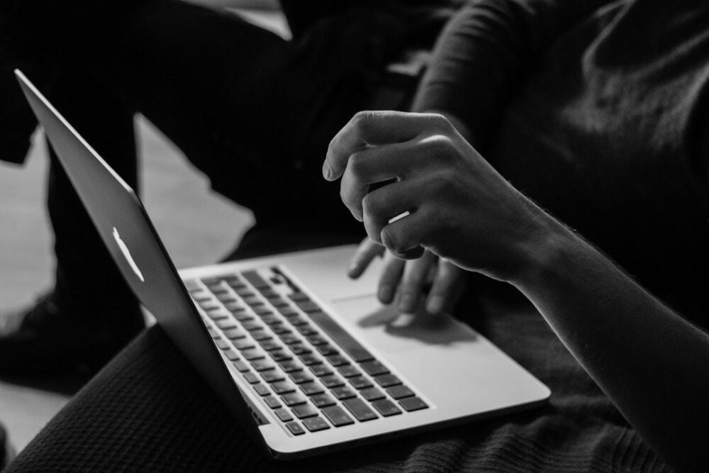 How Online Chats Foster Mental Wellness