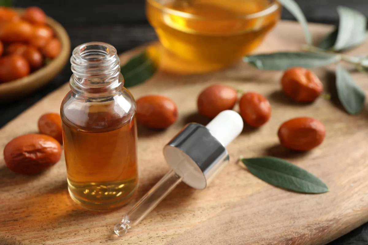 Jojoba Oil for Eyelashes